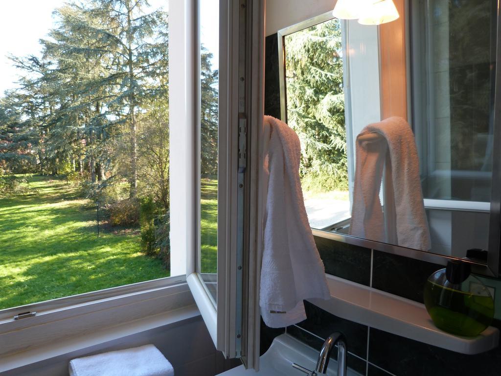 La Maison De Roussille Bed and Breakfast Francheville  Δωμάτιο φωτογραφία