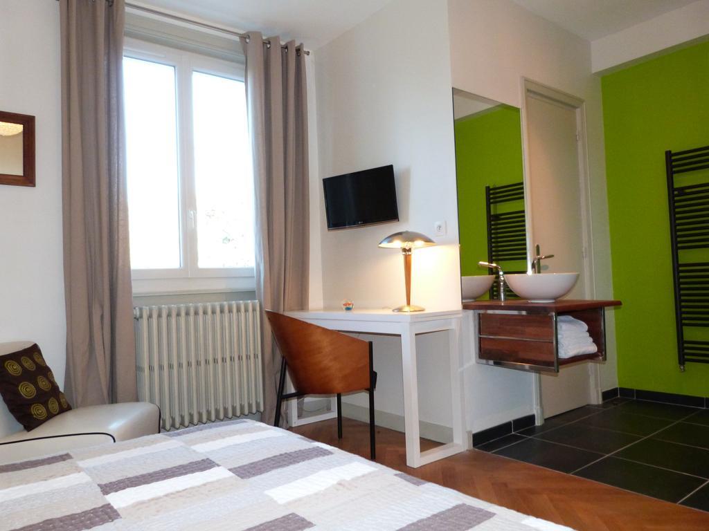 La Maison De Roussille Bed and Breakfast Francheville  Δωμάτιο φωτογραφία