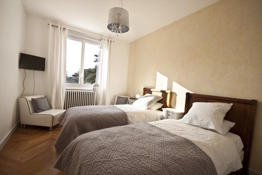 La Maison De Roussille Bed and Breakfast Francheville  Εξωτερικό φωτογραφία